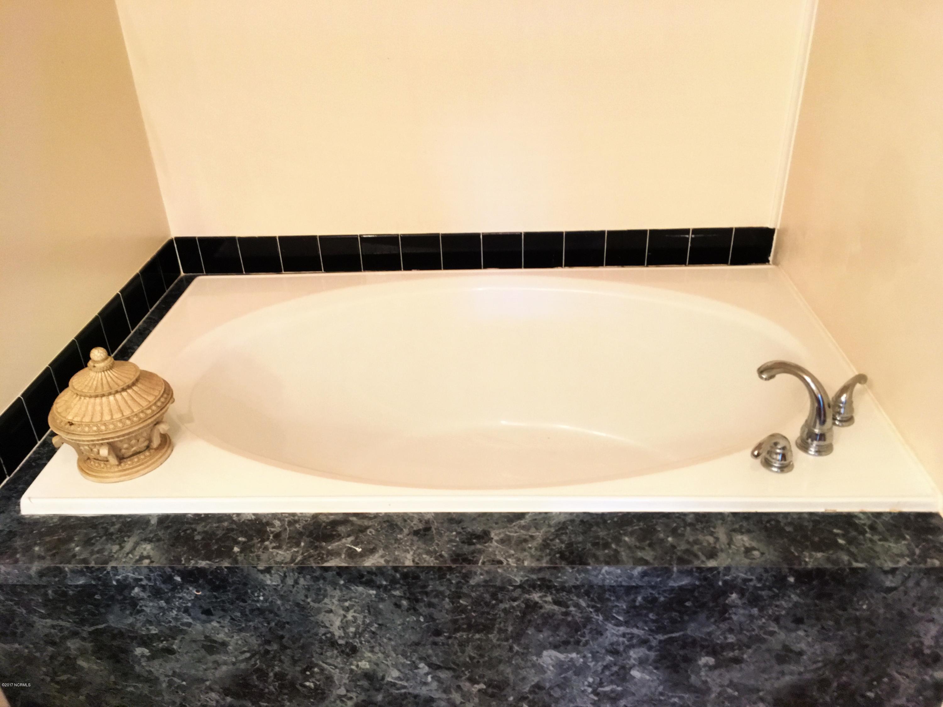 430 Singleton Road Washington, NC 27889 - Photo 27 of 48 20170711_173138716_iOS