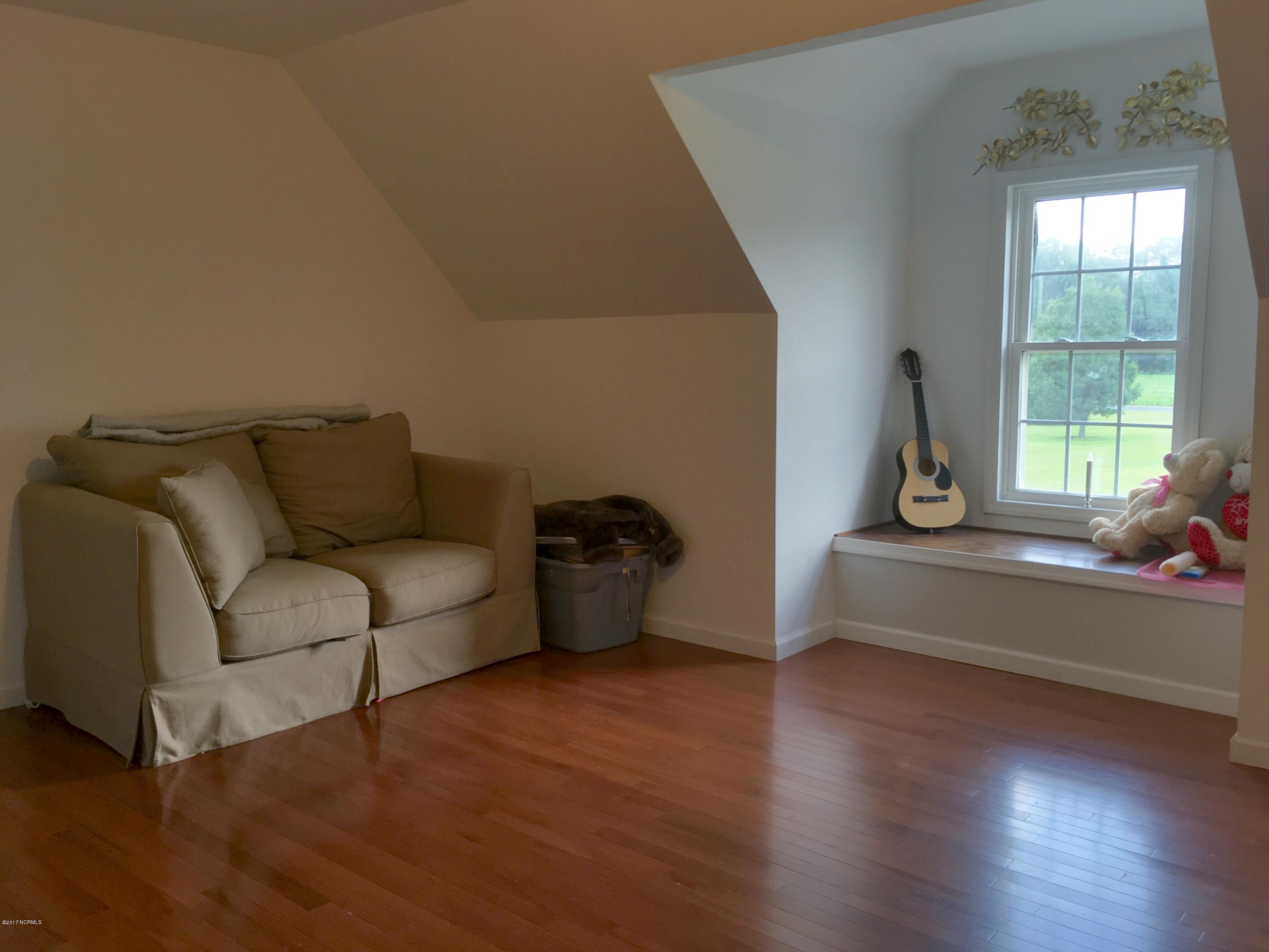 430 Singleton Road Washington, NC 27889 - Photo 34 of 48 20170711_173823841_iOS