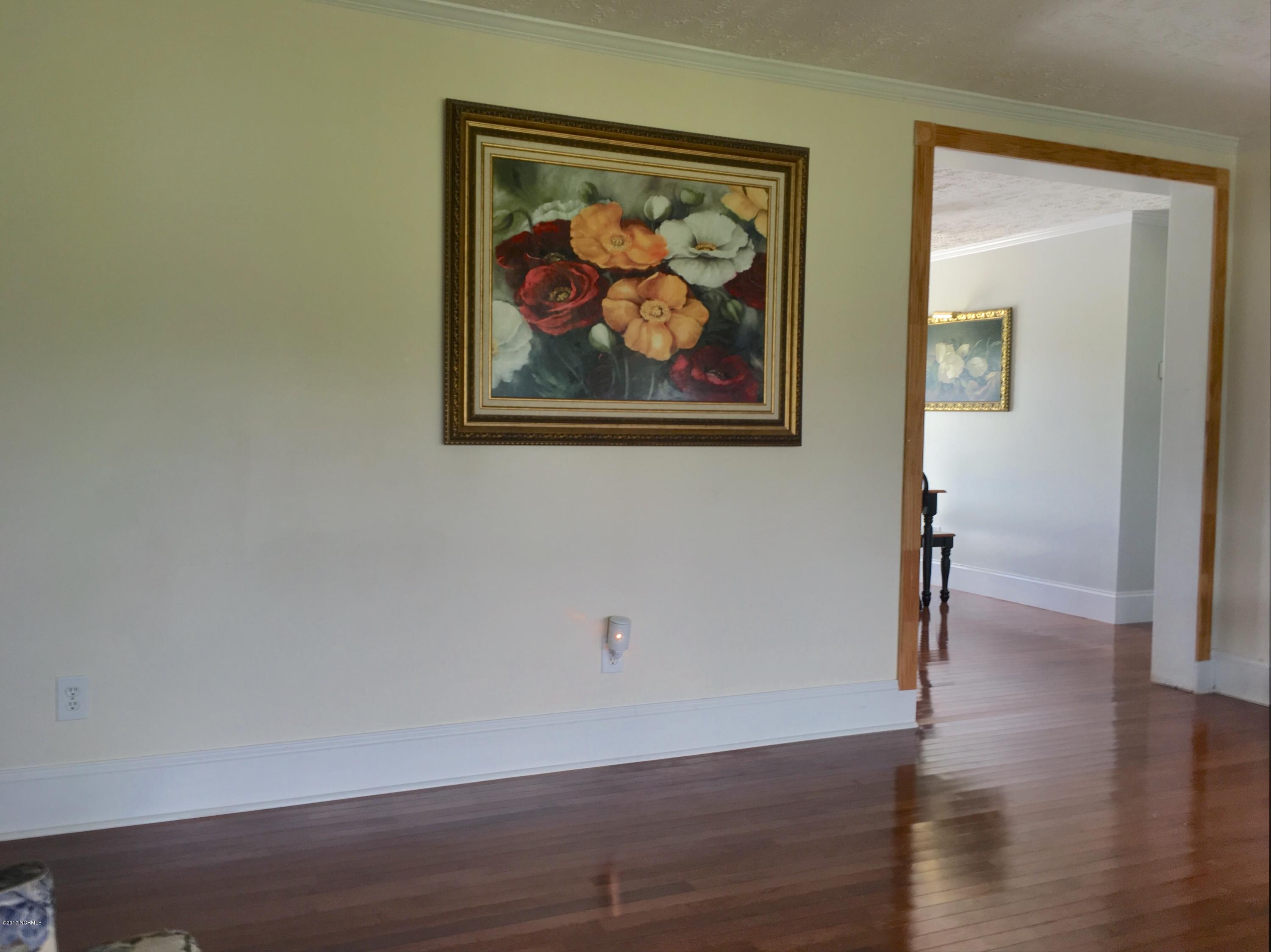 430 Singleton Road Washington, NC 27889 - Photo 10 of 48 20170711_172518127_iOS