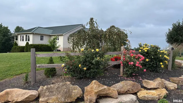 $422,000 | 1548 Koehn Road, Rockwood, IL 62280