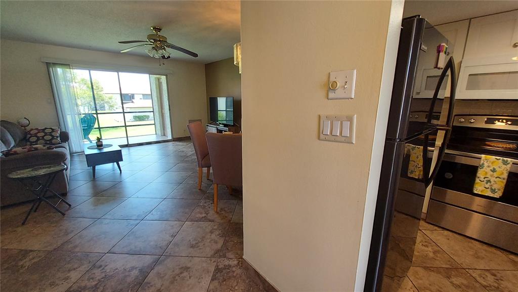 5154 Turquoise Lane, Unit 201 New Port Richey, FL 34652 - Photo 3 of 28