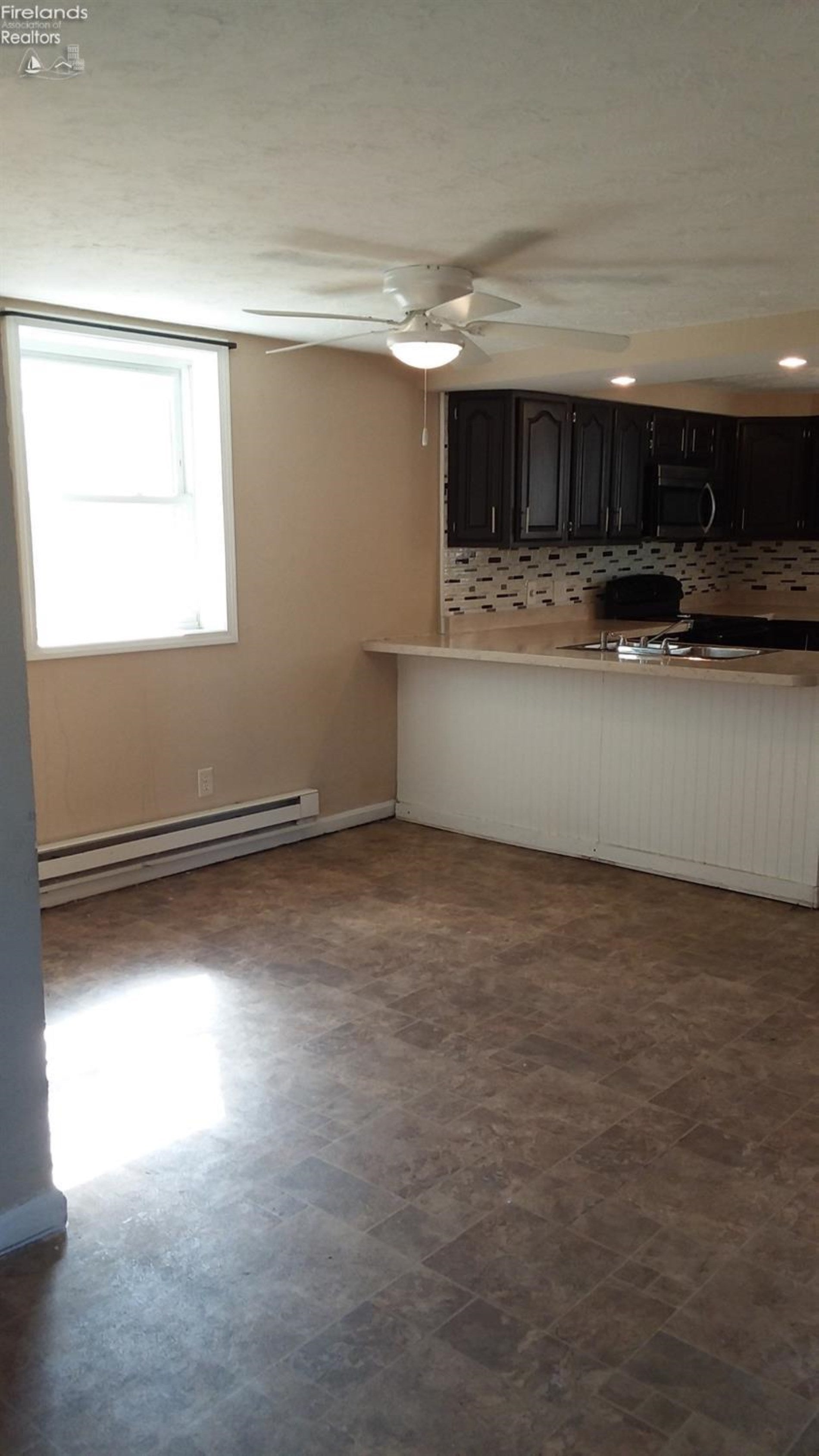308 Guilford Road Vermilion, OH 44089 - Photo 7 of 18 Gallery Image 7