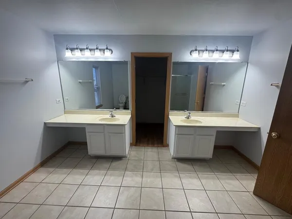 $2,700 | 655 Winston Drive, Bourbonnais, IL 60914