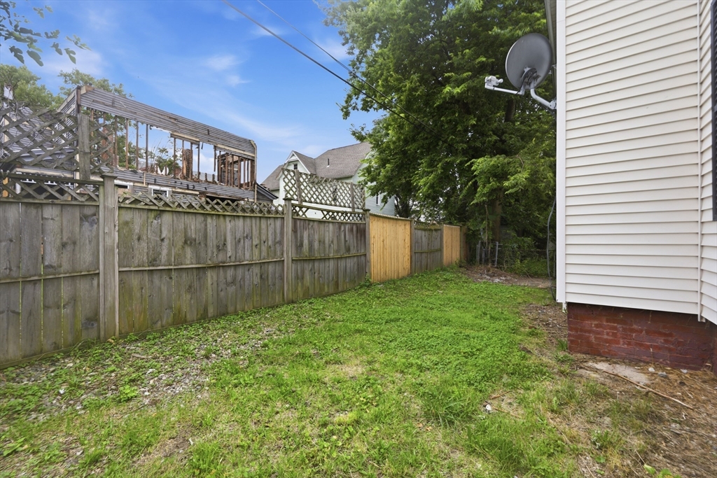19-21 Rutledge Avenue Springfield, MA 01105 - Photo 32 of 34 Gallery Image 32