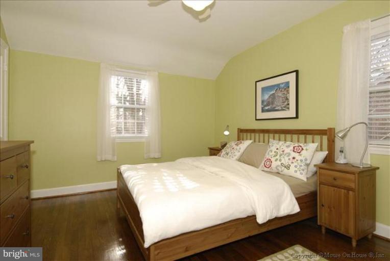305 Penwood Road Silver Spring, MD 20901 - Photo 4 of 30 Master Bedroom