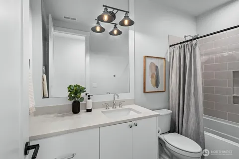 $1,750,000 | 19557 15th Avenue Northwest, Shoreline, WA 98177