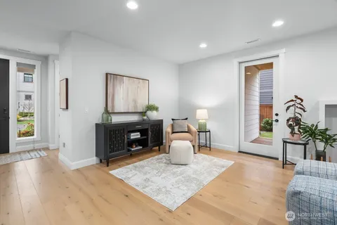 $1,750,000 | 19557 15th Avenue Northwest, Shoreline, WA 98177