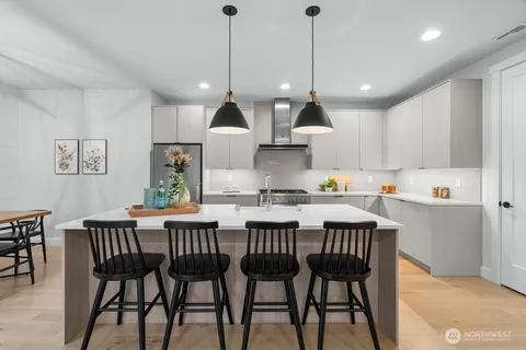 $1,750,000 | 19557 15th Avenue Northwest, Shoreline, WA 98177