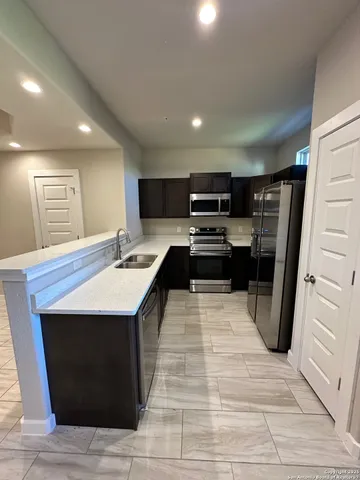 $1,500 | 8303 V. Pisa, Unit 102, San Antonio, TX 78227