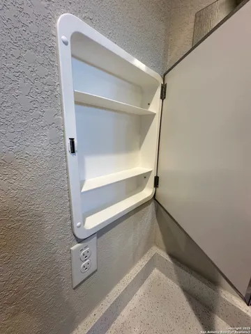 $1,500 | 8303 V. Pisa, Unit 102, San Antonio, TX 78227