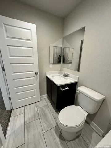 $1,500 | 8303 V. Pisa, Unit 102, San Antonio, TX 78227