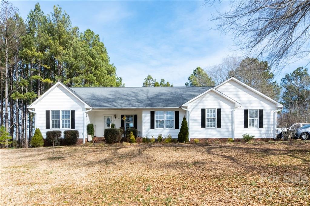 2746 McCraw Road Mooresboro, NC 28114 - Photo 1 of 29 Gallery Image 1