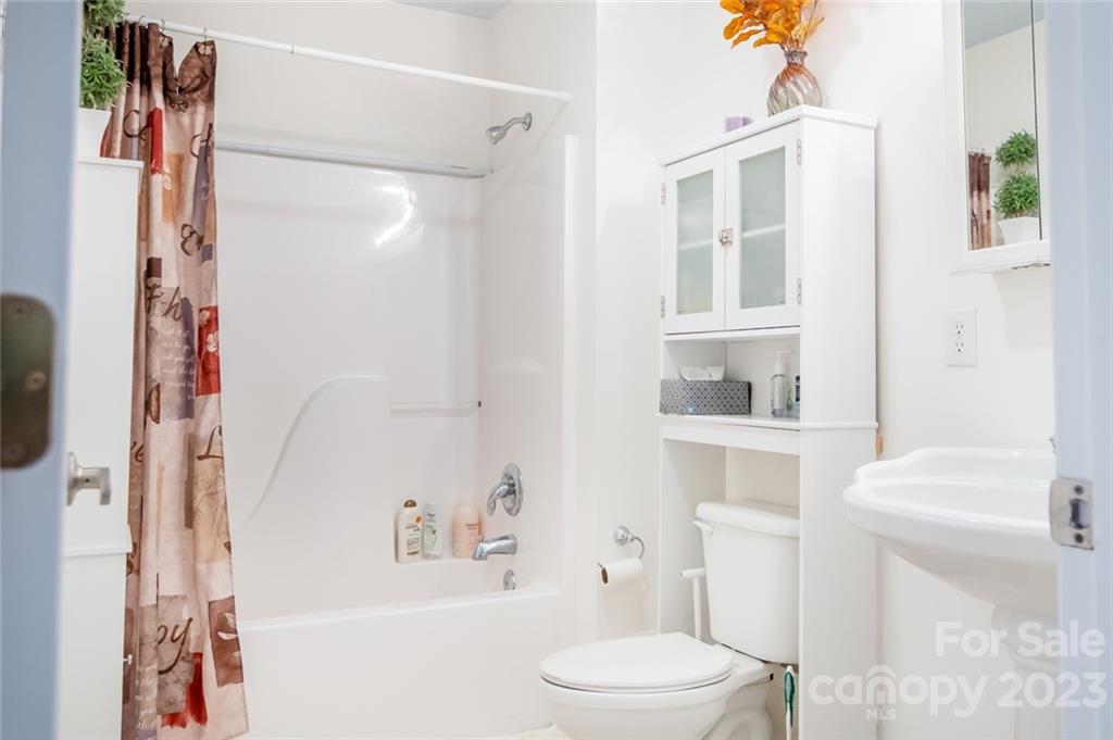 2746 McCraw Road Mooresboro, NC 28114 - Photo 19 of 29 Gallery Image 19