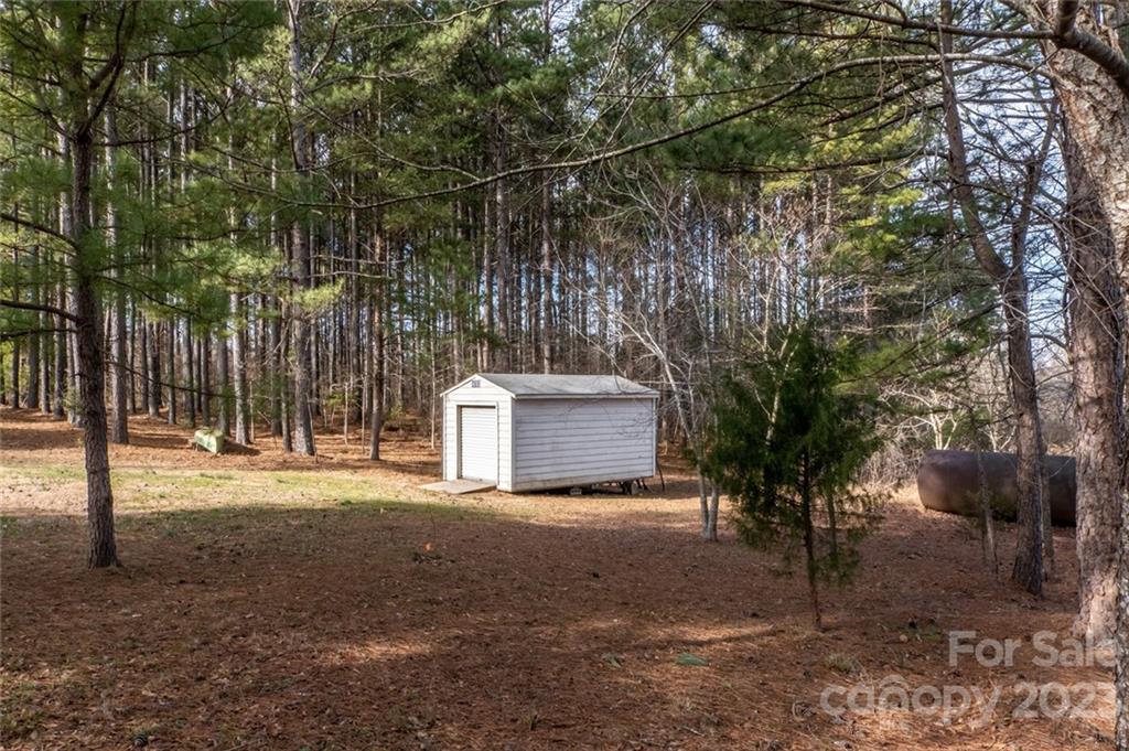 2746 McCraw Road Mooresboro, NC 28114 - Photo 27 of 29 Gallery Image 27