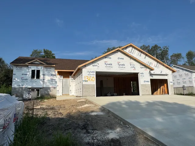 $414,500 | 1360 Greenleaf Road, Owatonna, MN 55060