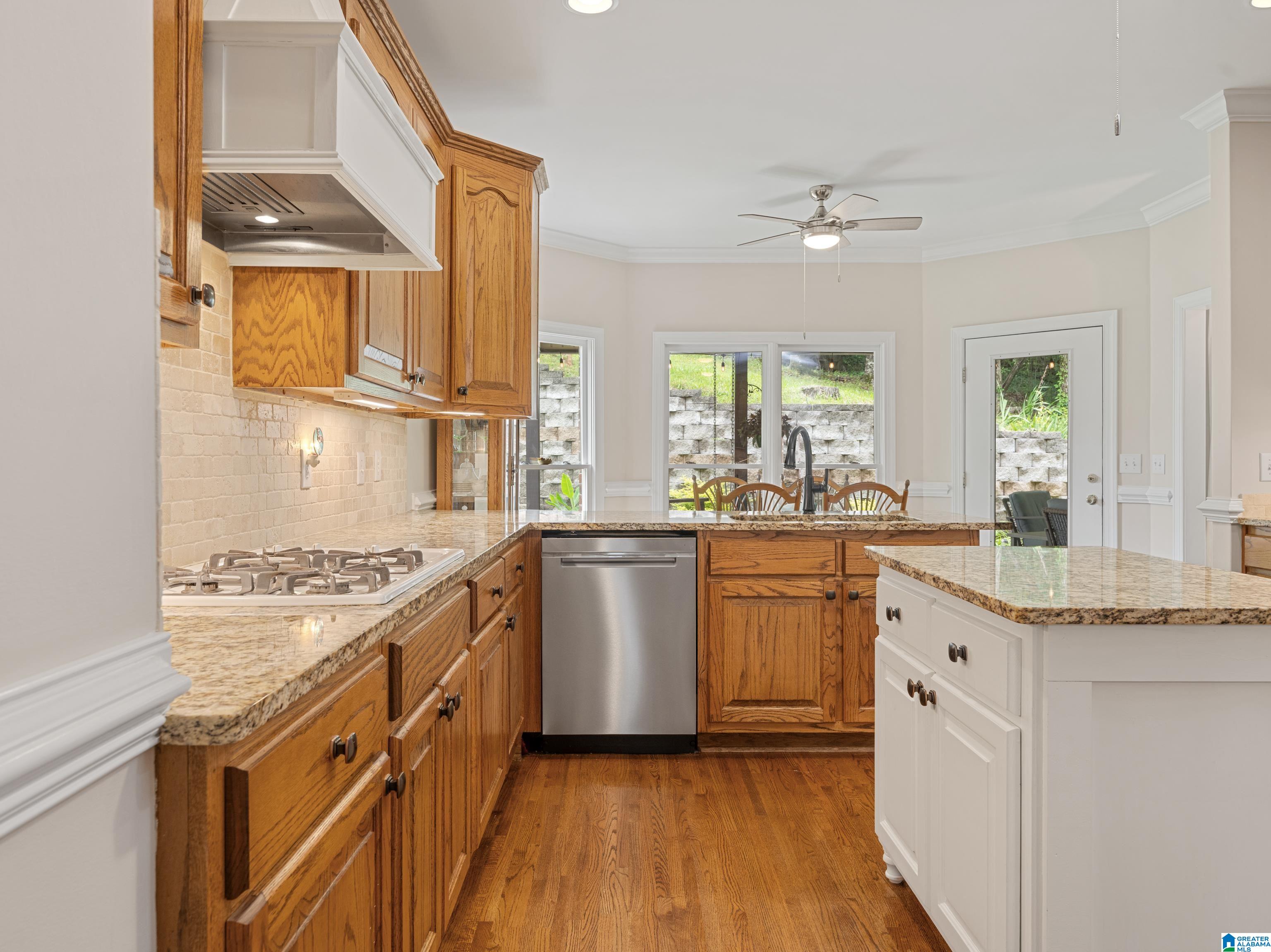 112 Kingsley Court Alabaster, AL 35007 - Photo 21 of 62