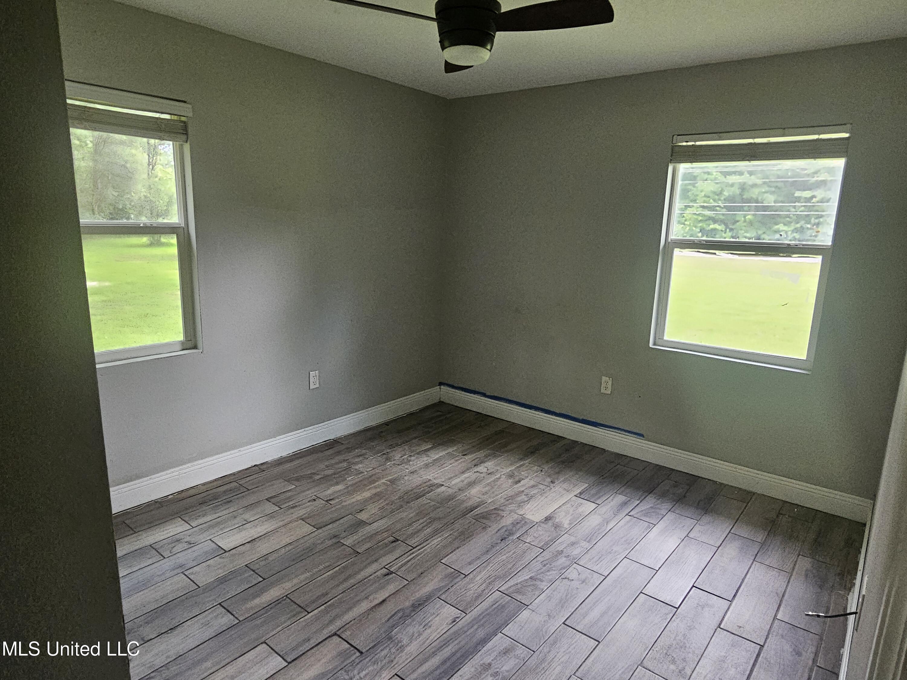 5217 Wildwood Road Moss Point, MS 39562 - Photo 5 of 16 20240604_115449