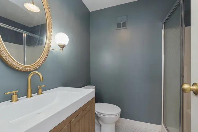 $199,900 | 2301 183rd Street, Unit 401, Homewood, IL 60430