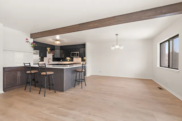 $199,900 | 2301 183rd Street, Unit 401, Homewood, IL 60430