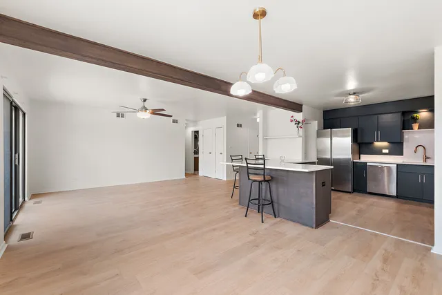 $199,900 | 2301 183rd Street, Unit 401, Homewood, IL 60430