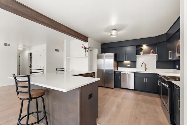 $199,900 | 2301 183rd Street, Unit 401, Homewood, IL 60430