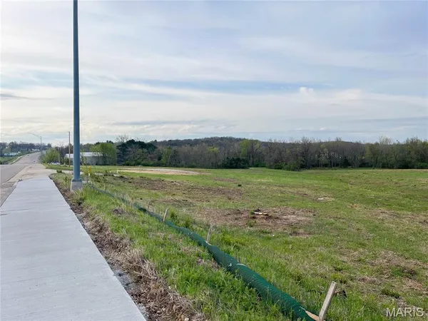 $595,000 | 1702-1708 Highway 72, Rolla, MO 65401