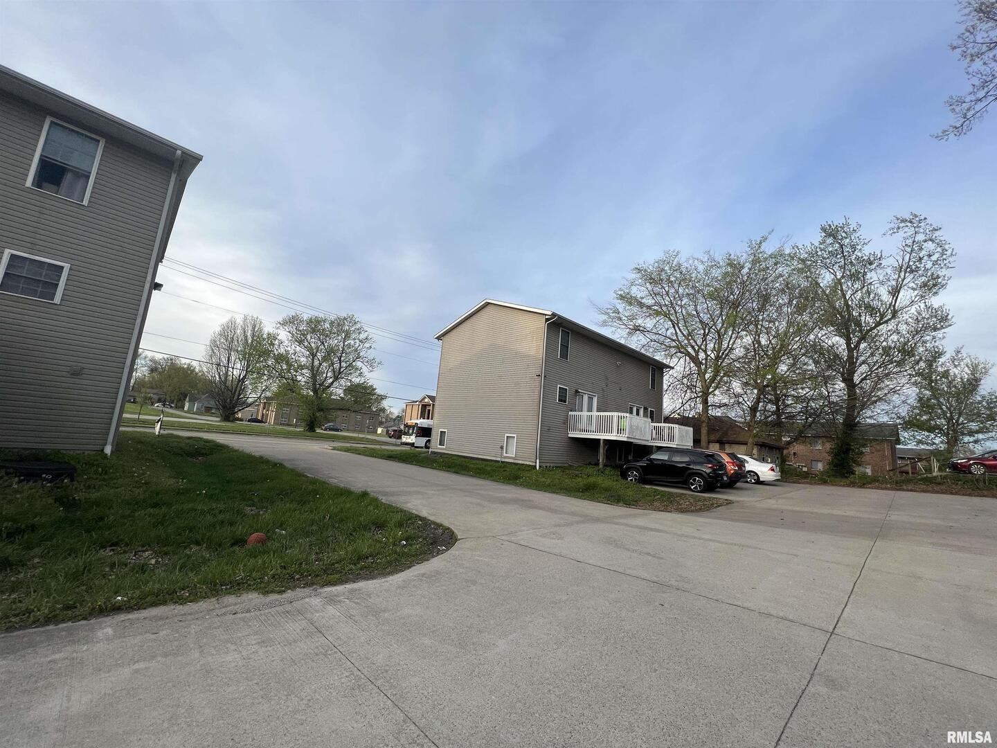 305 East Mill Street Carbondale, IL 62901 - Photo 22 of 26