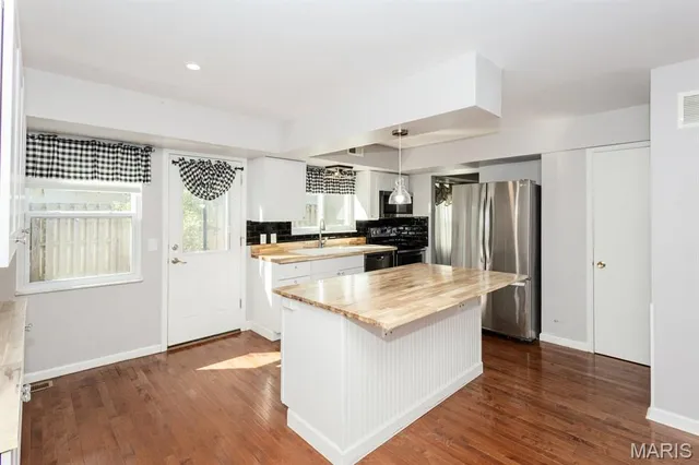 $210,000 | 1121 Matador Drive, Chesterfield, MO 63141