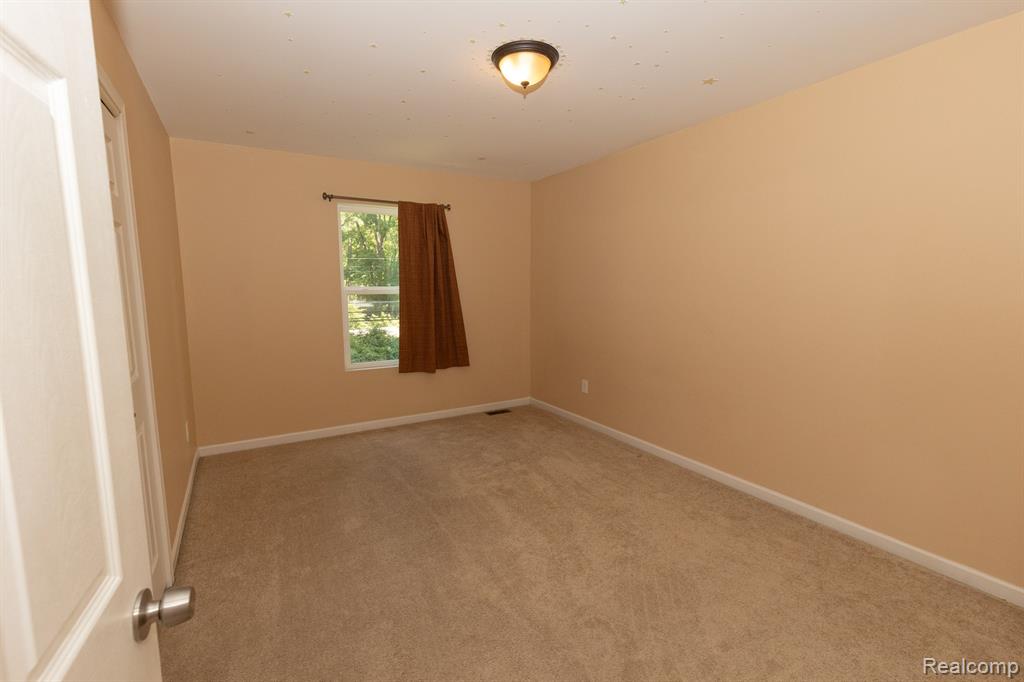 21116 Middlebelt Road Farmington Hills, MI 48336 - Photo 25 of 43