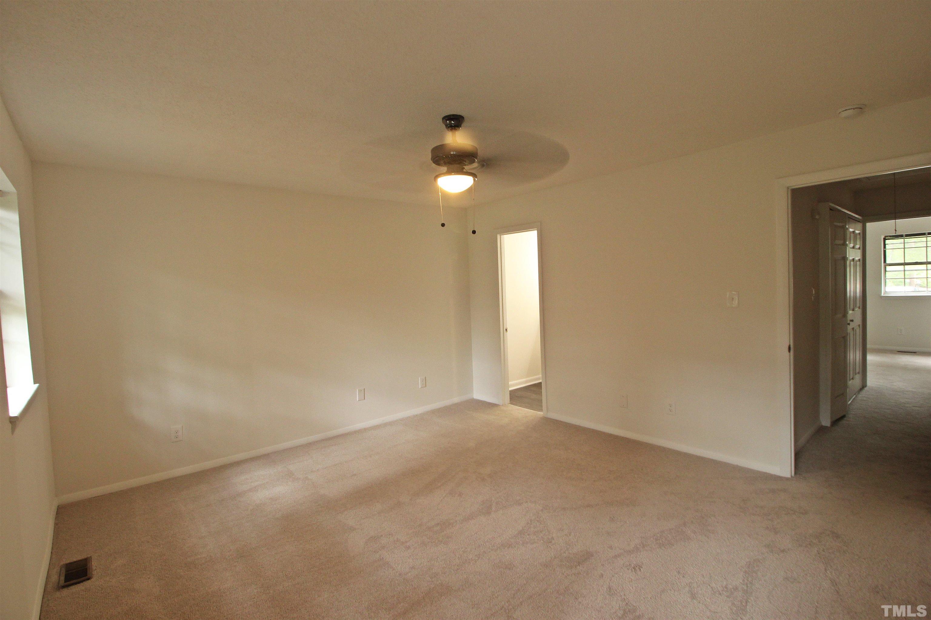 1204 Falls Church Road, Unit B Raleigh, NC 27609 - Photo 13 of 23