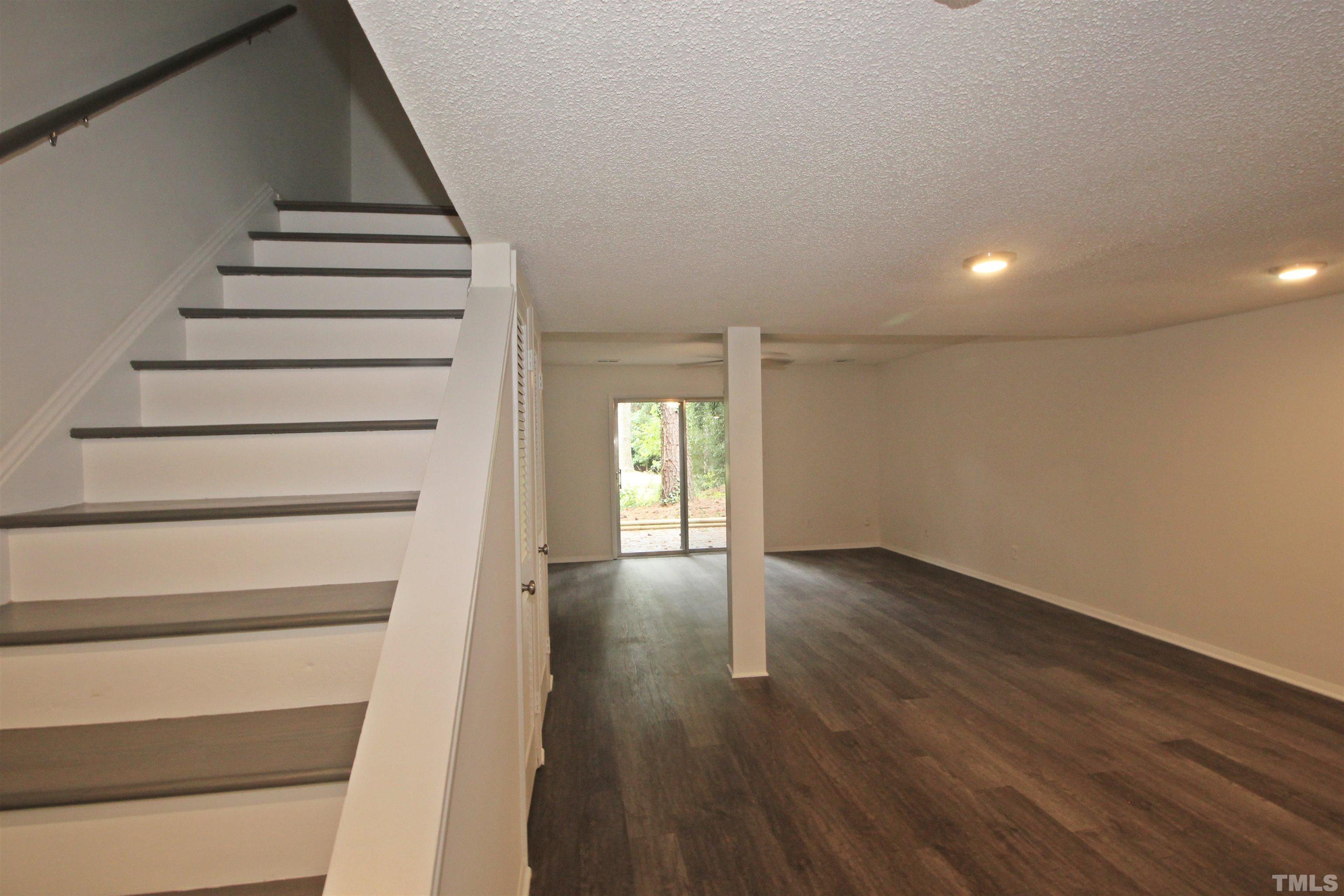 1204 Falls Church Road, Unit B Raleigh, NC 27609 - Photo 8 of 23
