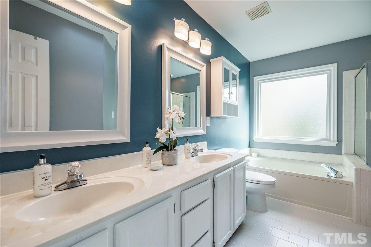 5420 Fairbridge Road Raleigh, NC 27613 - Photo 14 of 21