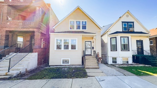 1345 West Marquette Road Chicago, IL 60636 - Photo 2 of 16 Gallery Image 2