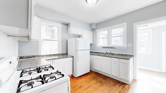1345 West Marquette Road Chicago, IL 60636 - Photo 8 of 16 Gallery Image 8
