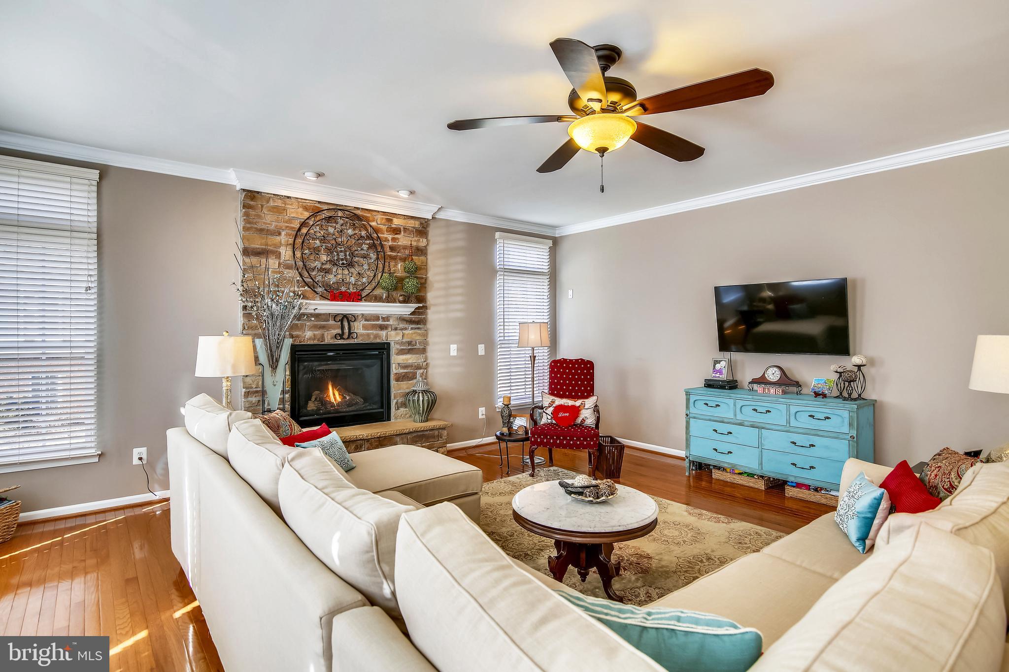 4537 Spring Run Road Warrenton, VA 20187 - Photo 15 of 68 Cozy gas FP and upgraded optional side windows