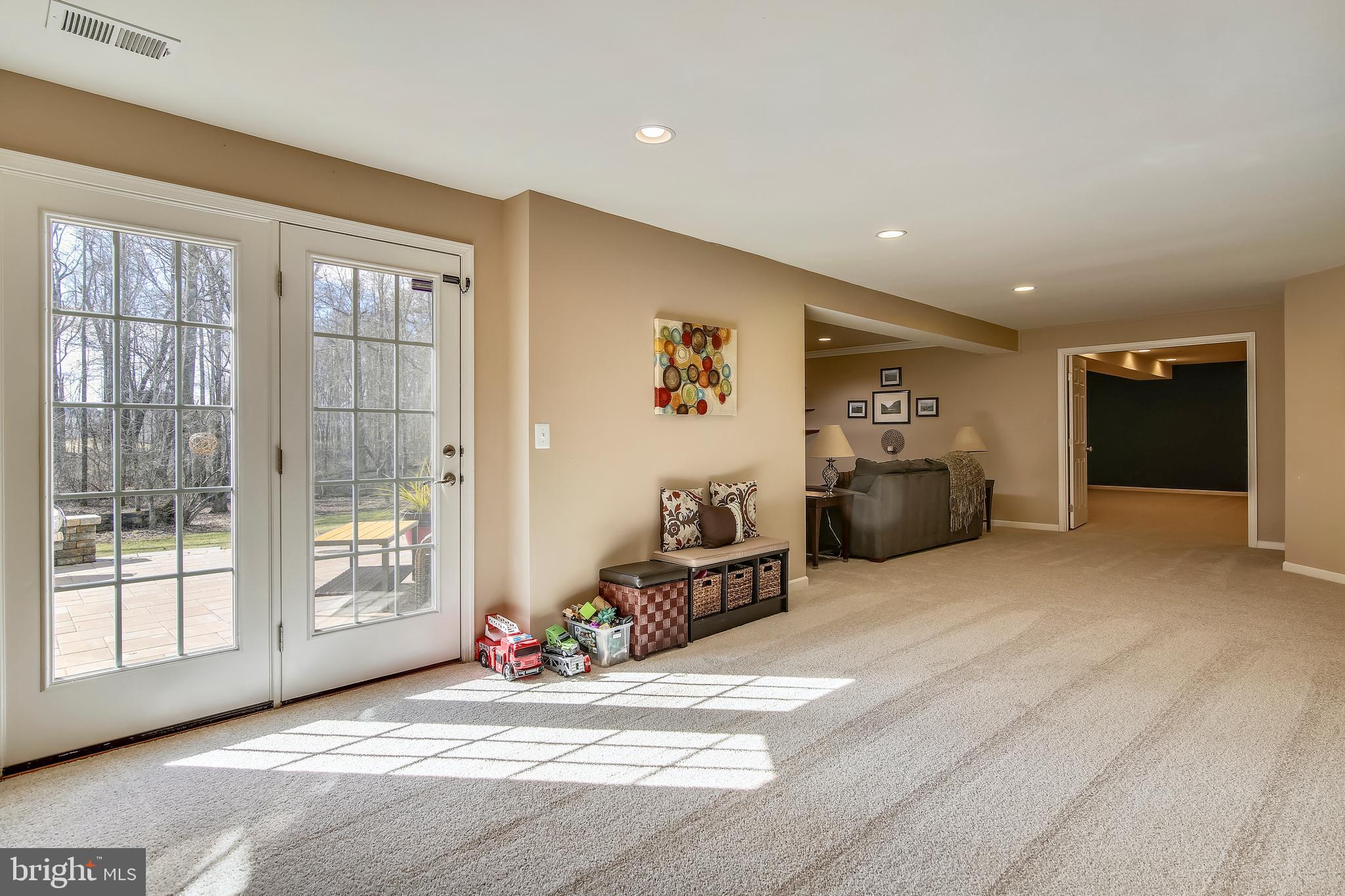 4537 Spring Run Road Warrenton, VA 20187 - Photo 45 of 68 Walk out to yard and patio