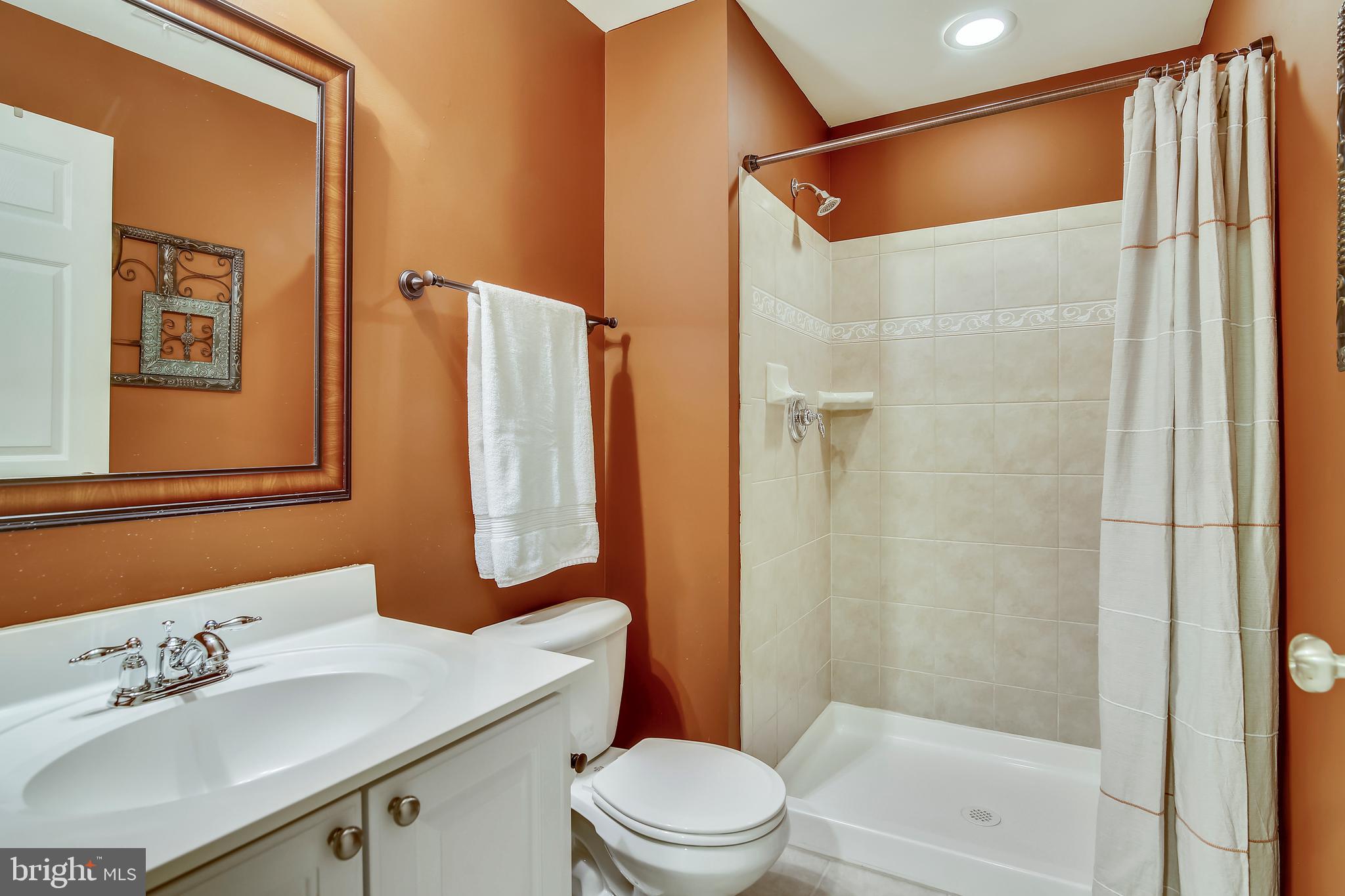 4537 Spring Run Road Warrenton, VA 20187 - Photo 53 of 68 Basement full bath w/upgraded tile