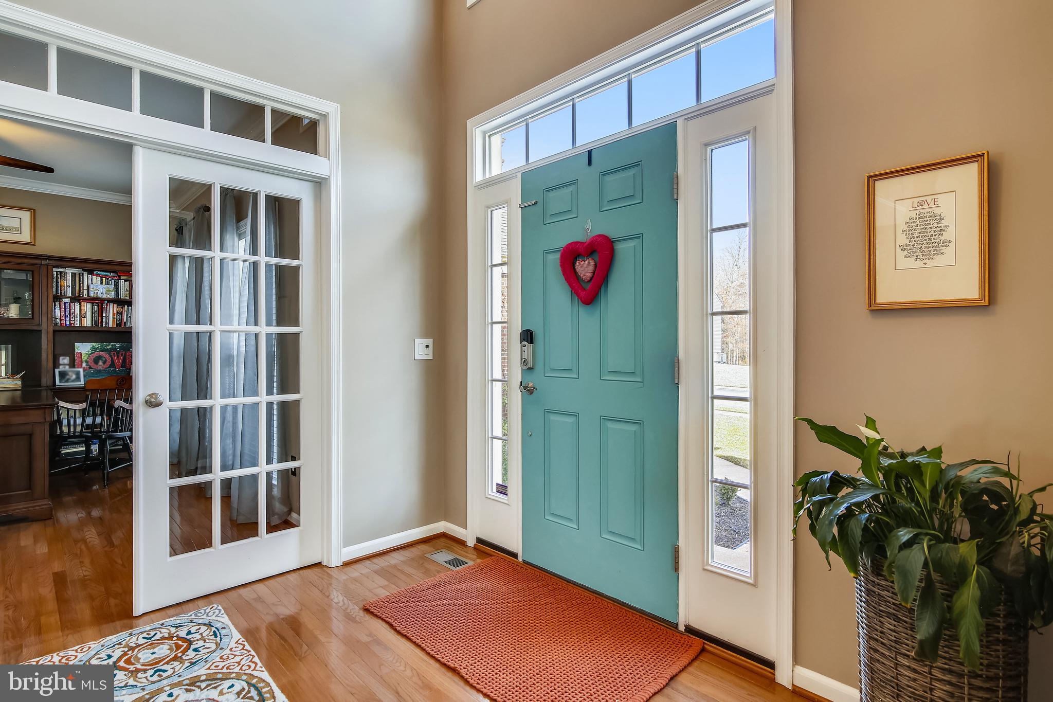 4537 Spring Run Road Warrenton, VA 20187 - Photo 8 of 68 Bright and welcoming foyer