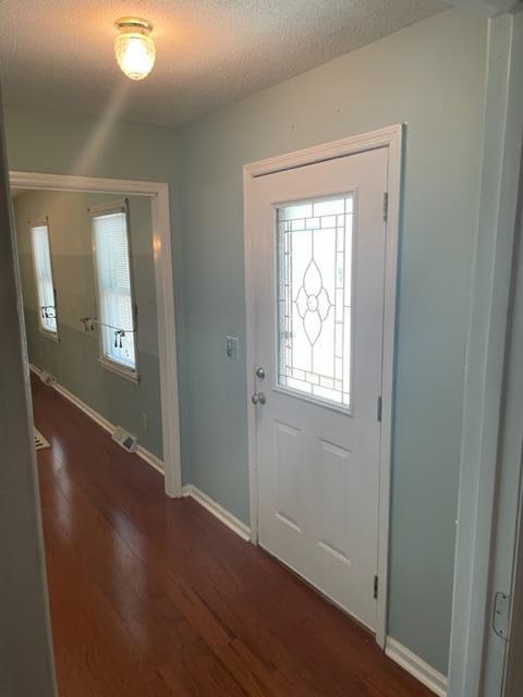 1131 Two Rivers Court Mount Pleasant, SC 29464 - Photo 4 of 18 Entryway