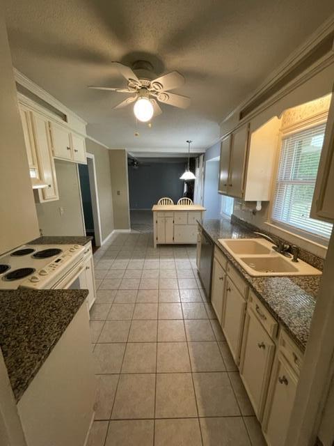 1131 Two Rivers Court Mount Pleasant, SC 29464 - Photo 7 of 18 Functional layout