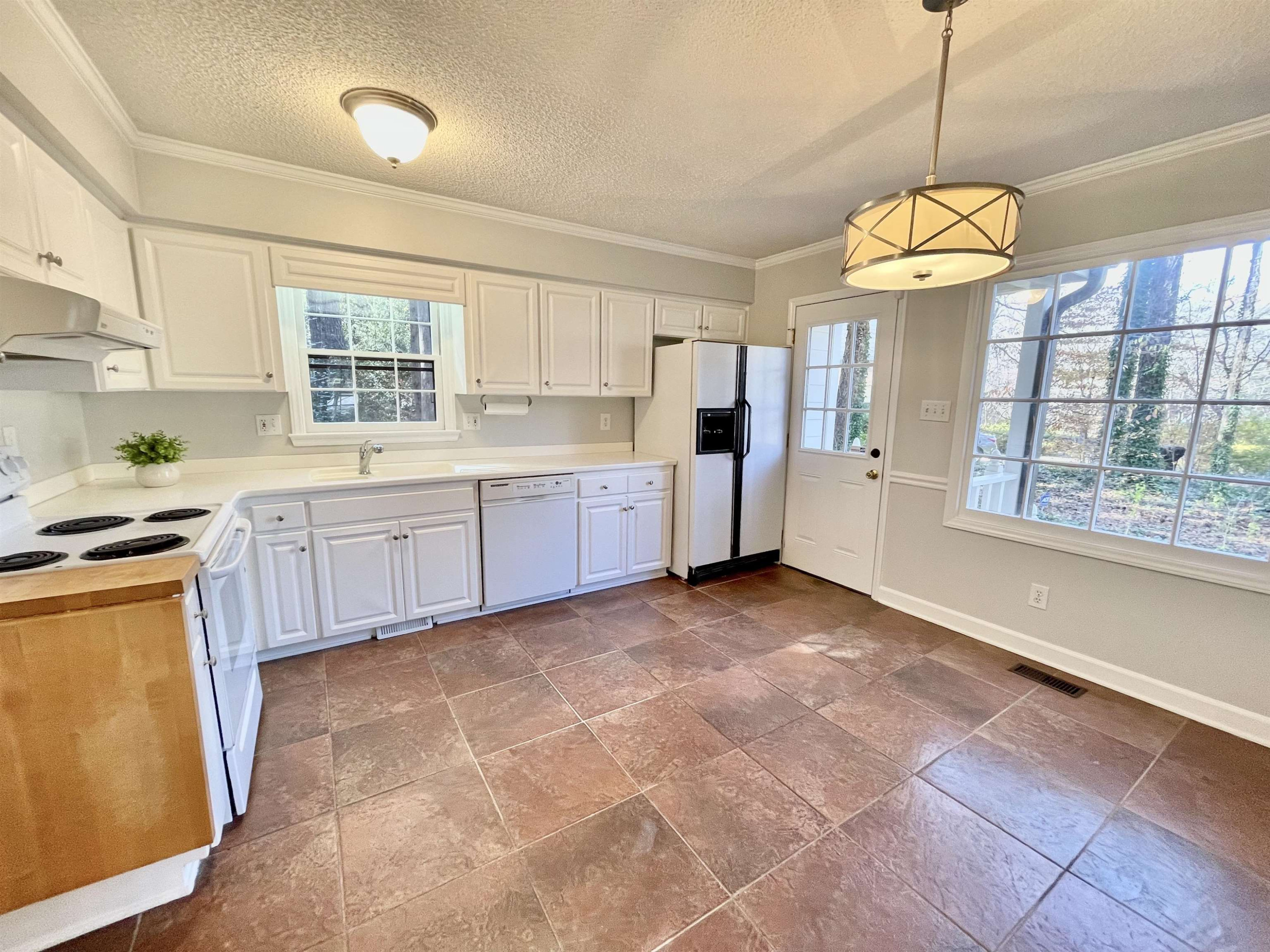 3101 Paxton Place Raleigh, NC 27613 - Photo 10 of 28 Photo 10