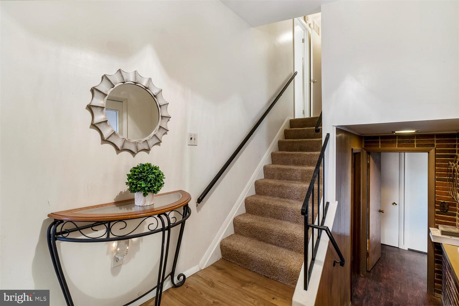 3914 Setonhurst Road Baltimore, MD 21208 - Photo 3 of 30