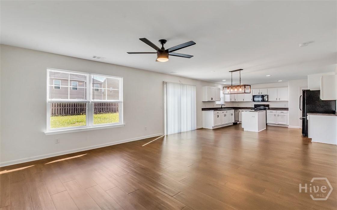 40 Burnt Oak Road Port Wentworth, GA 31407 - Photo 17 of 41 Family Room