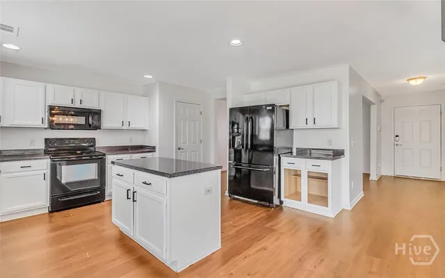 $334,900 | 40 Burnt Oak Road, Port Wentworth, GA 31407