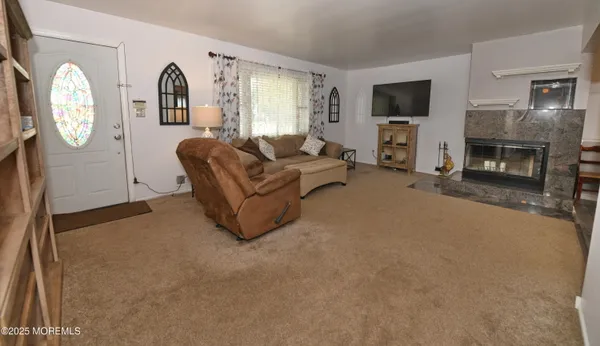 $599,999 | 60 North Main Street, Farmingdale, NJ 07727