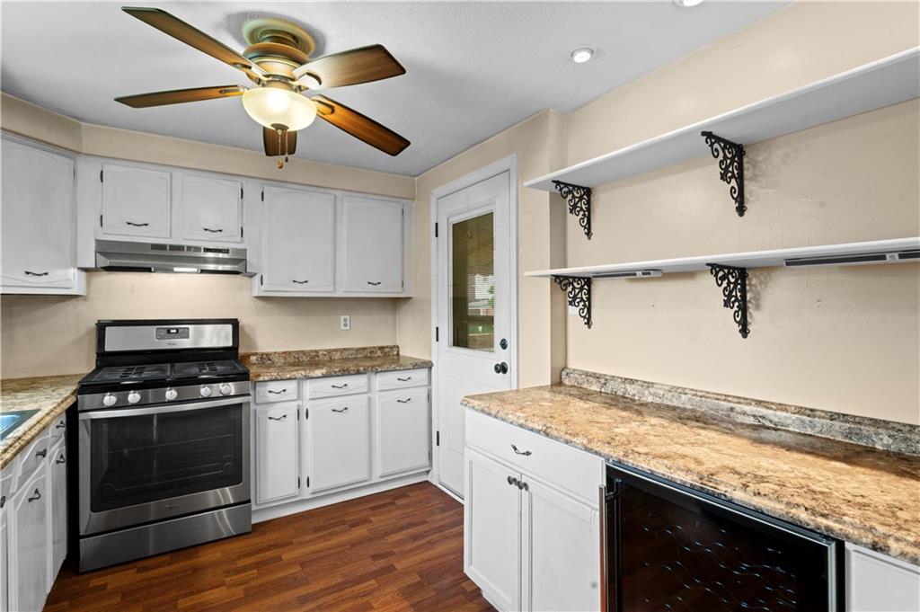 1351 Carnahan Road Pittsburgh, PA 15220 - Photo 12 of 49