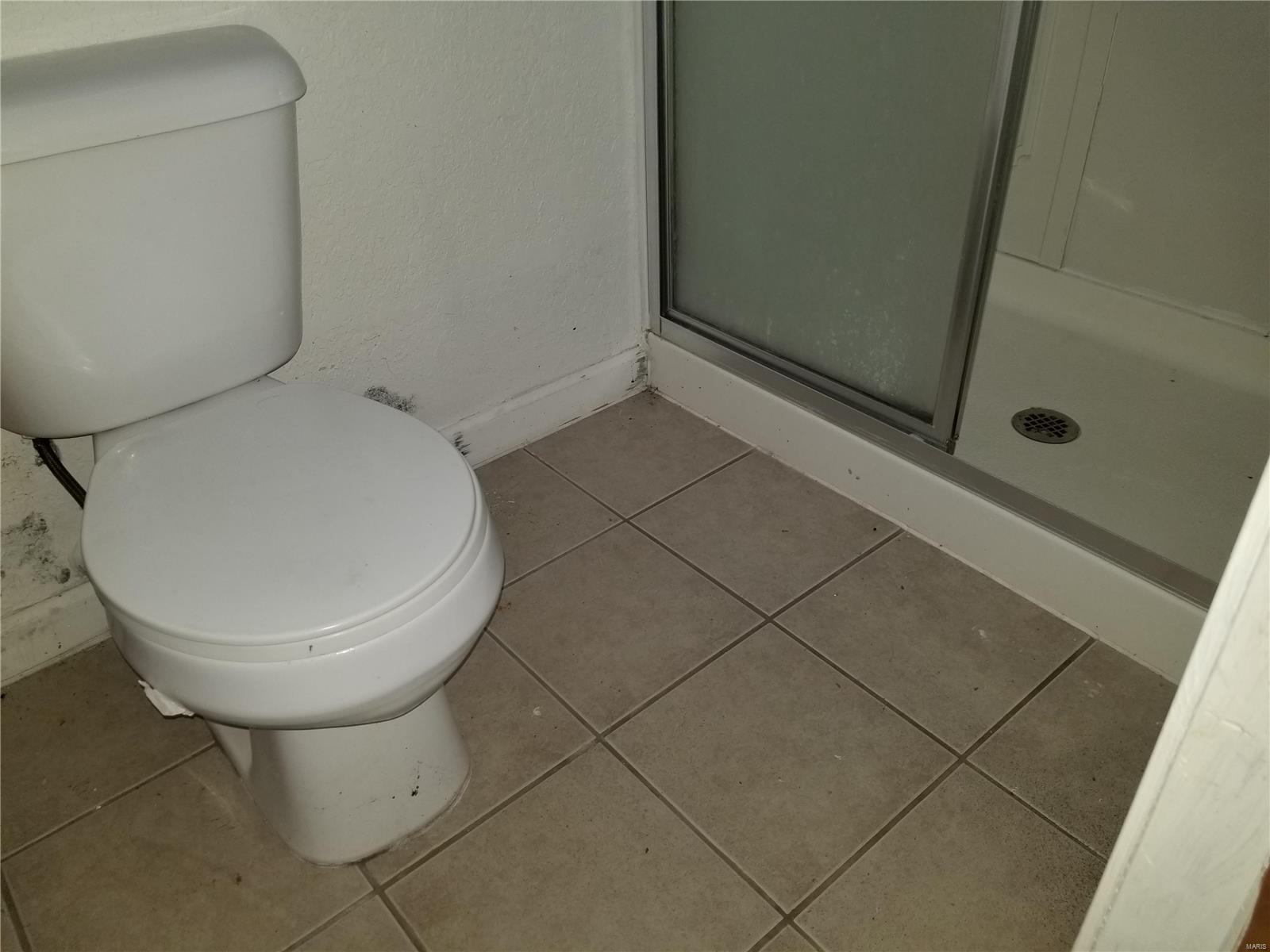 436 Lancashire Road St. Louis, MO 63137 - Photo 7 of 8 Gallery Image 7
