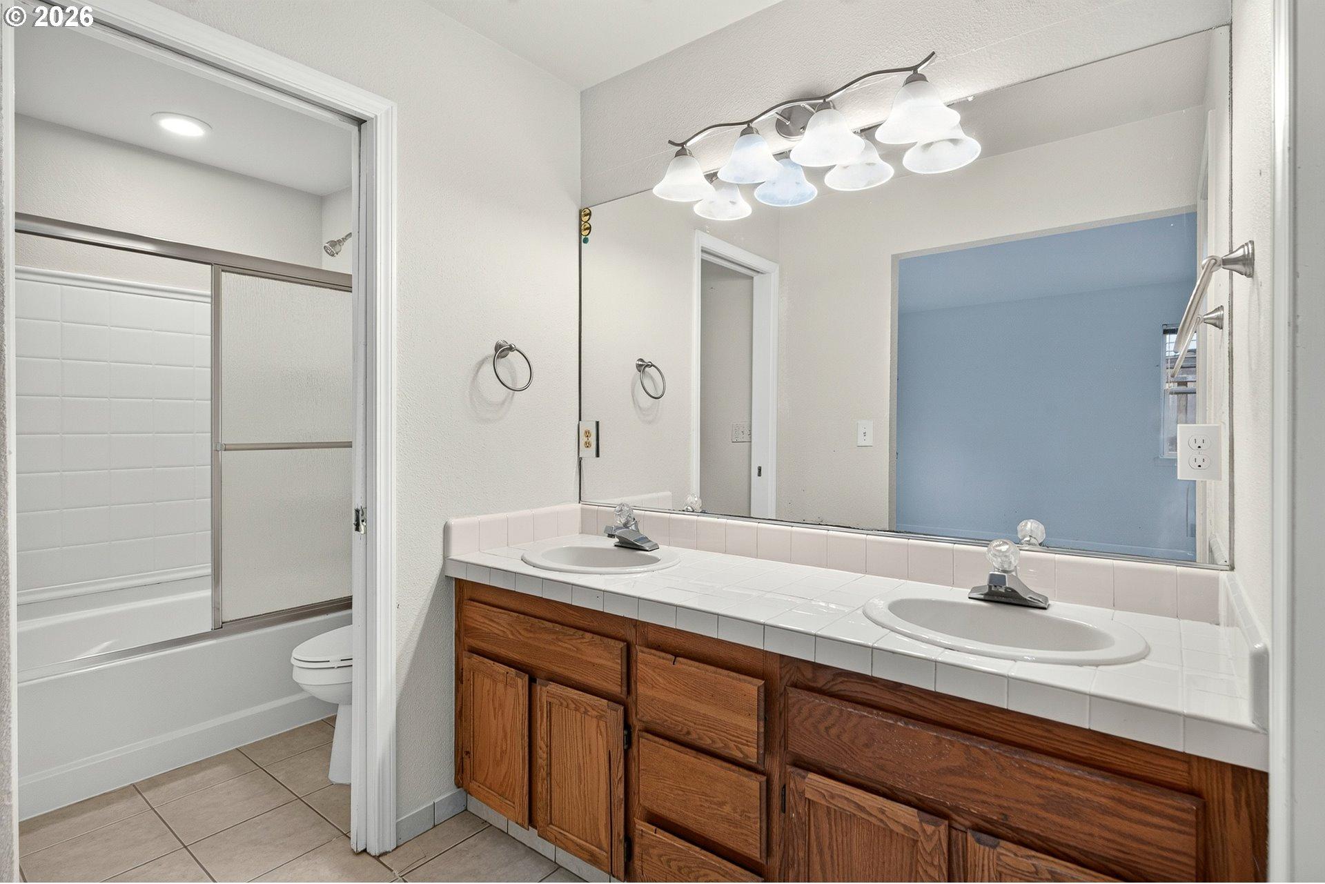 11125 Southwest Partridge Loop Beaverton, OR 97007 - Photo 17 of 40 Gallery Image 17