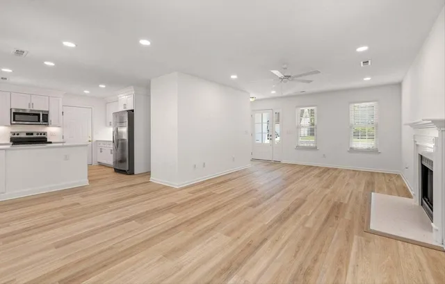 $3,500 | 3161 Morningdale Drive, Mount Pleasant, SC 29466