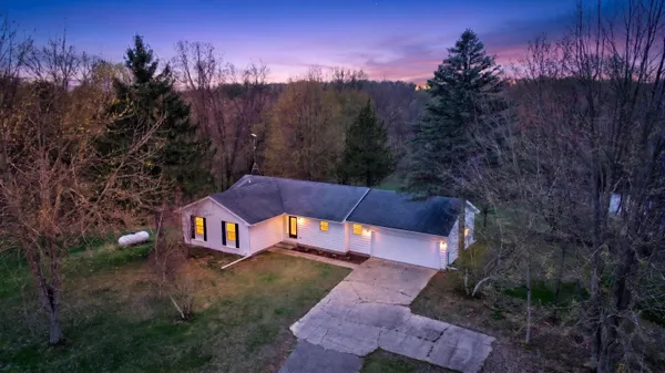 $725,000 | 1865 Lindsey Road, Clarklake, MI 49234